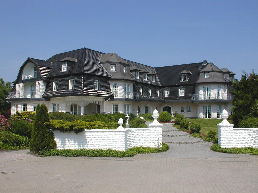 Stelinger Hof Hotel Muenkel Garbsen Exteriör bild